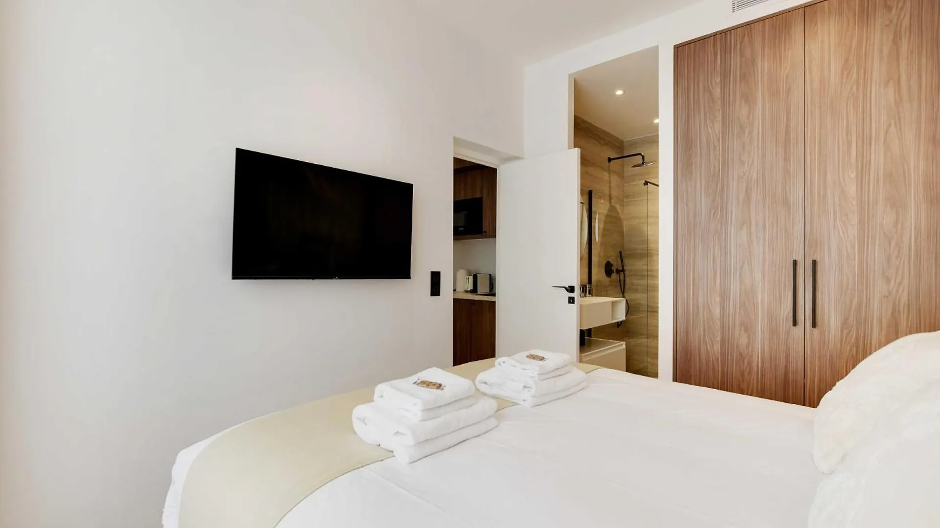 Modern Flat - 2br-6p - Northern *